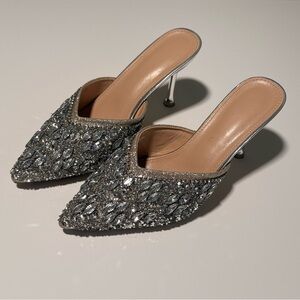 Mule Women's High Heel size:7,5 (CN 39) good condition.